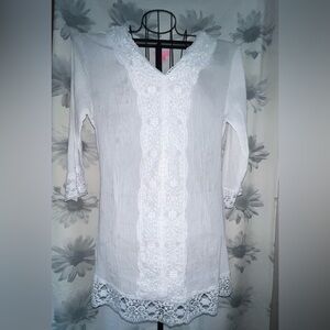 LNC Size M Daisy Beach Swim Cover Up Eyelet Lace Shirt Tunic Top